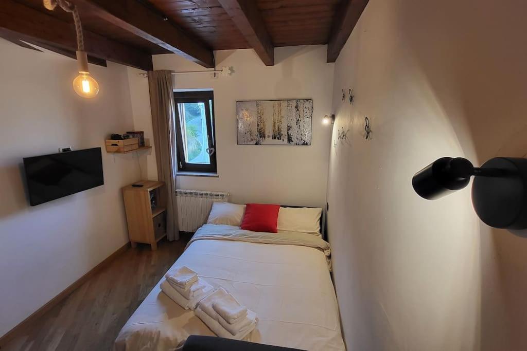 Ferienwohnung Attico E Super Attico Panoramico Rocca di Cambio Exterior foto