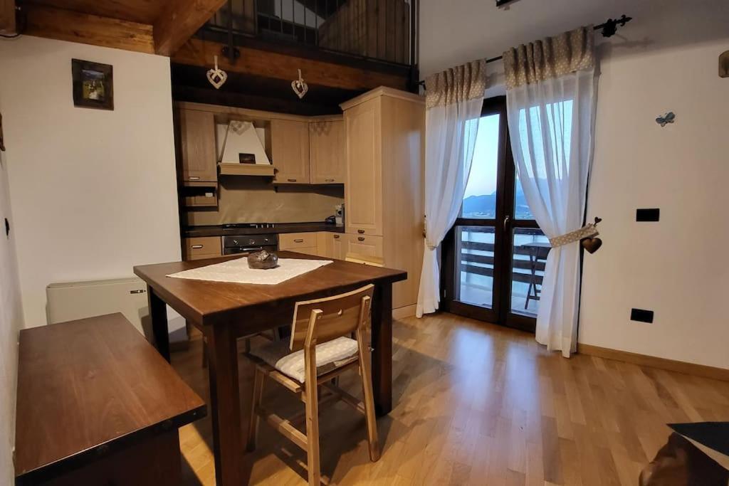 Ferienwohnung Attico E Super Attico Panoramico Rocca di Cambio Exterior foto